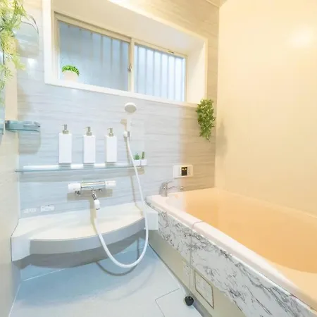 Guest House 団,最大16名,レンタルサイクル無料,Usjまで好アクセスの3階建て Ōsaka Exterior foto